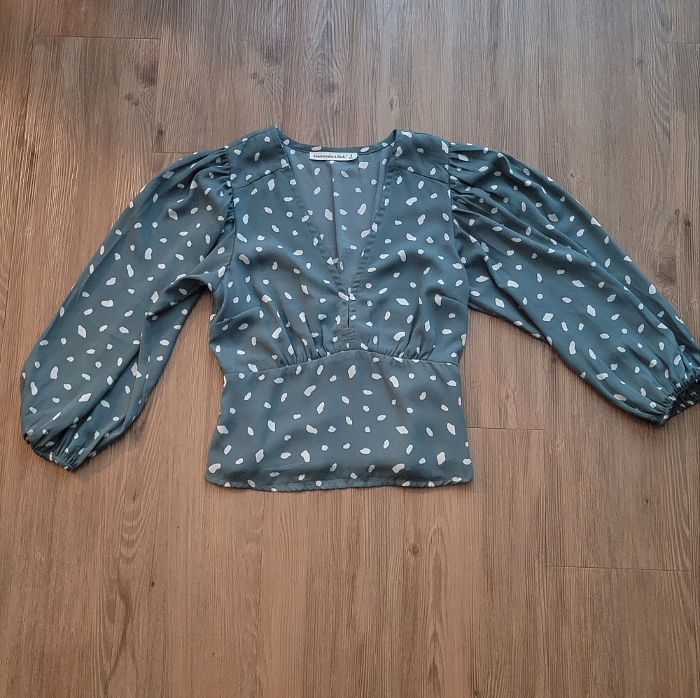 Abercrombie Peasant Top